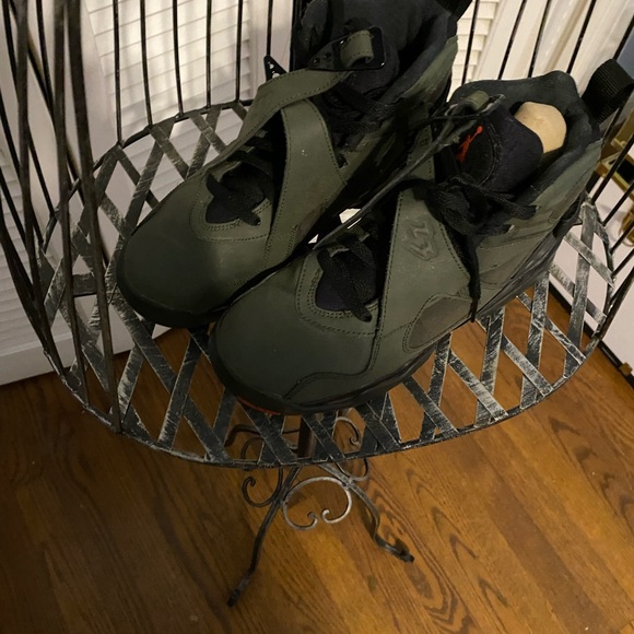 Jordan - Picture 1 of 2